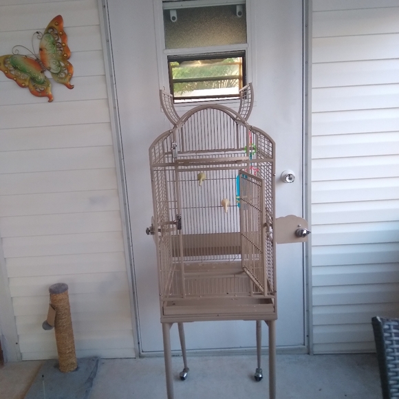 Bird cage home - Picture 4 of 6